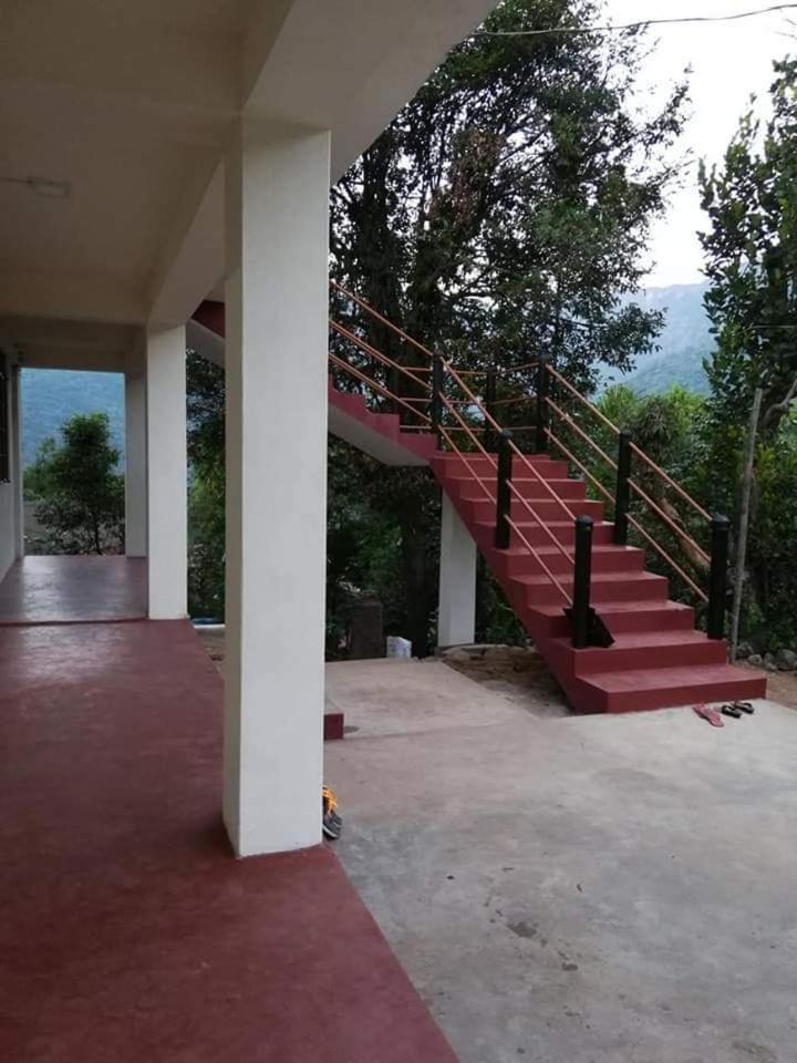 Delight Homestay Черапунджи Екстериор снимка